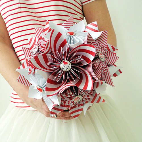 bouquet demoiselle d'honneur rouge et blanc